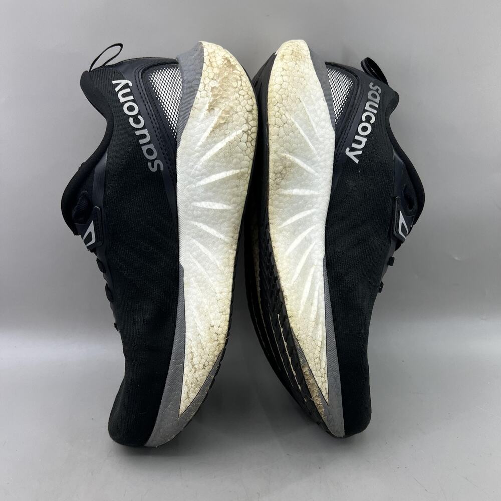 Saucony Triumph 22 Running Shoes Women Size 9.5 Black Mesh Comfort Low Sneakers - Picture 6 of 10